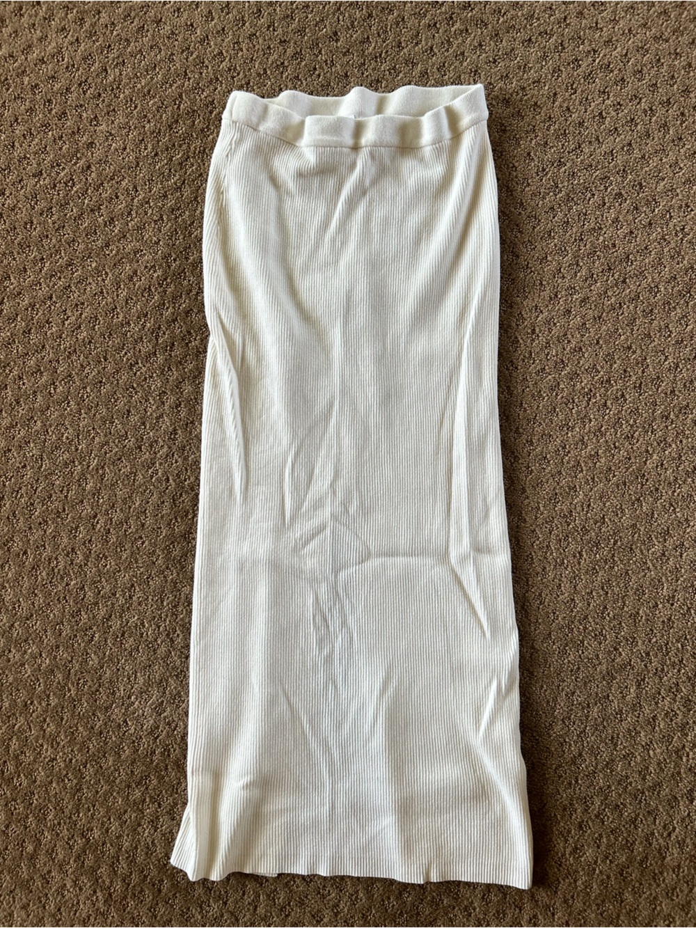 Olive & Oak Cream Ribbed Maxi Skirt